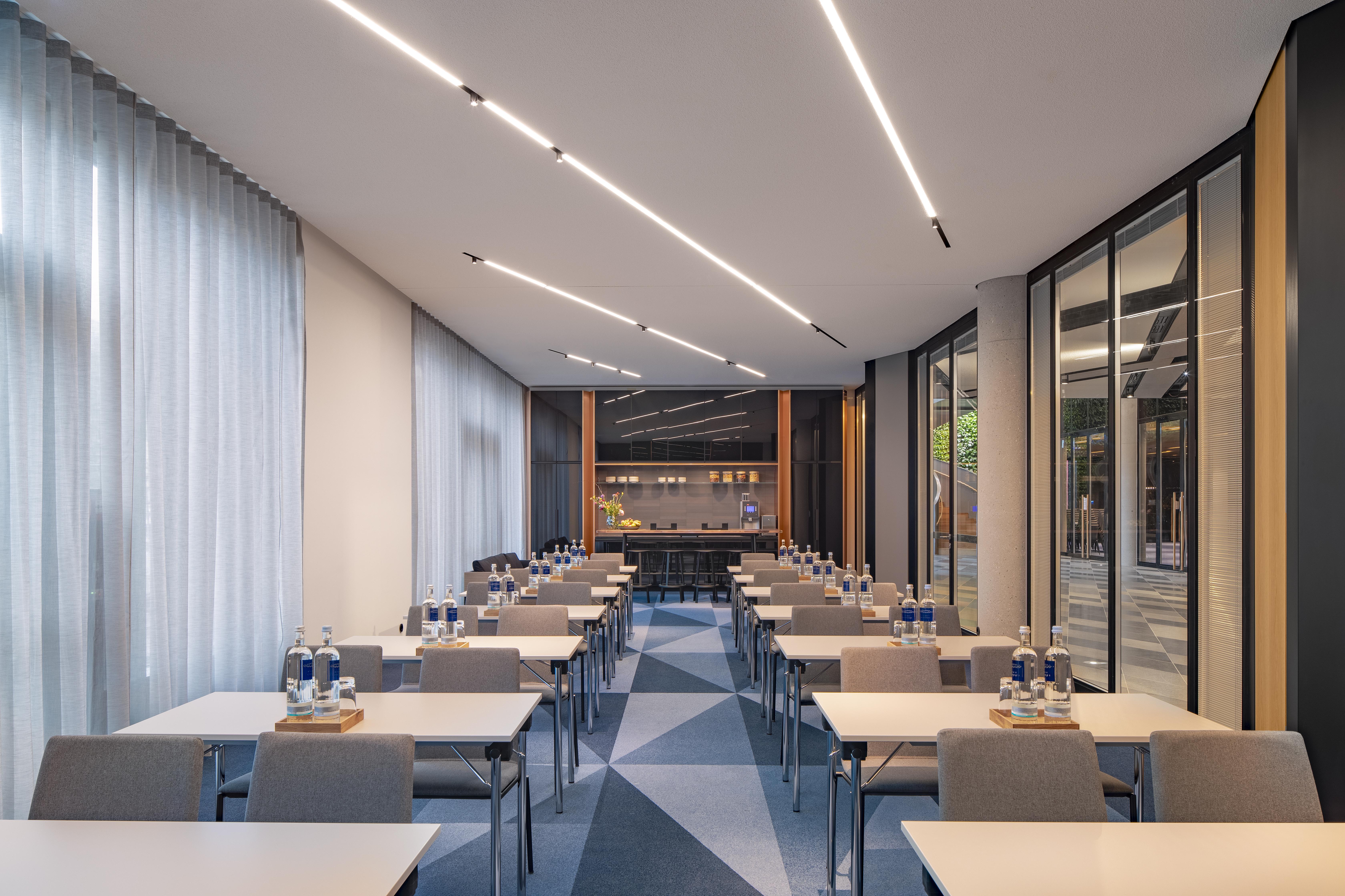Andaz Munich Schwabinger Tor, By Hyatt Munique Exterior foto Meeting room