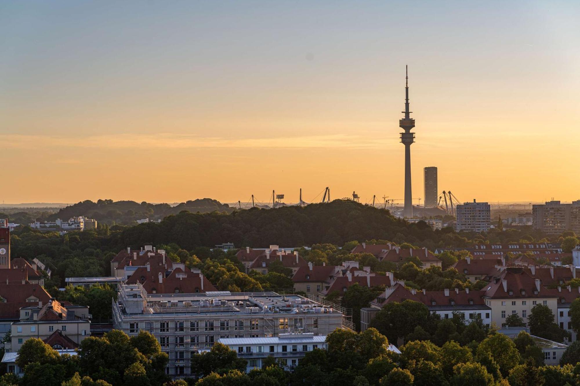 Andaz Munich Schwabinger Tor, By Hyatt Munique Exterior foto View of the city
