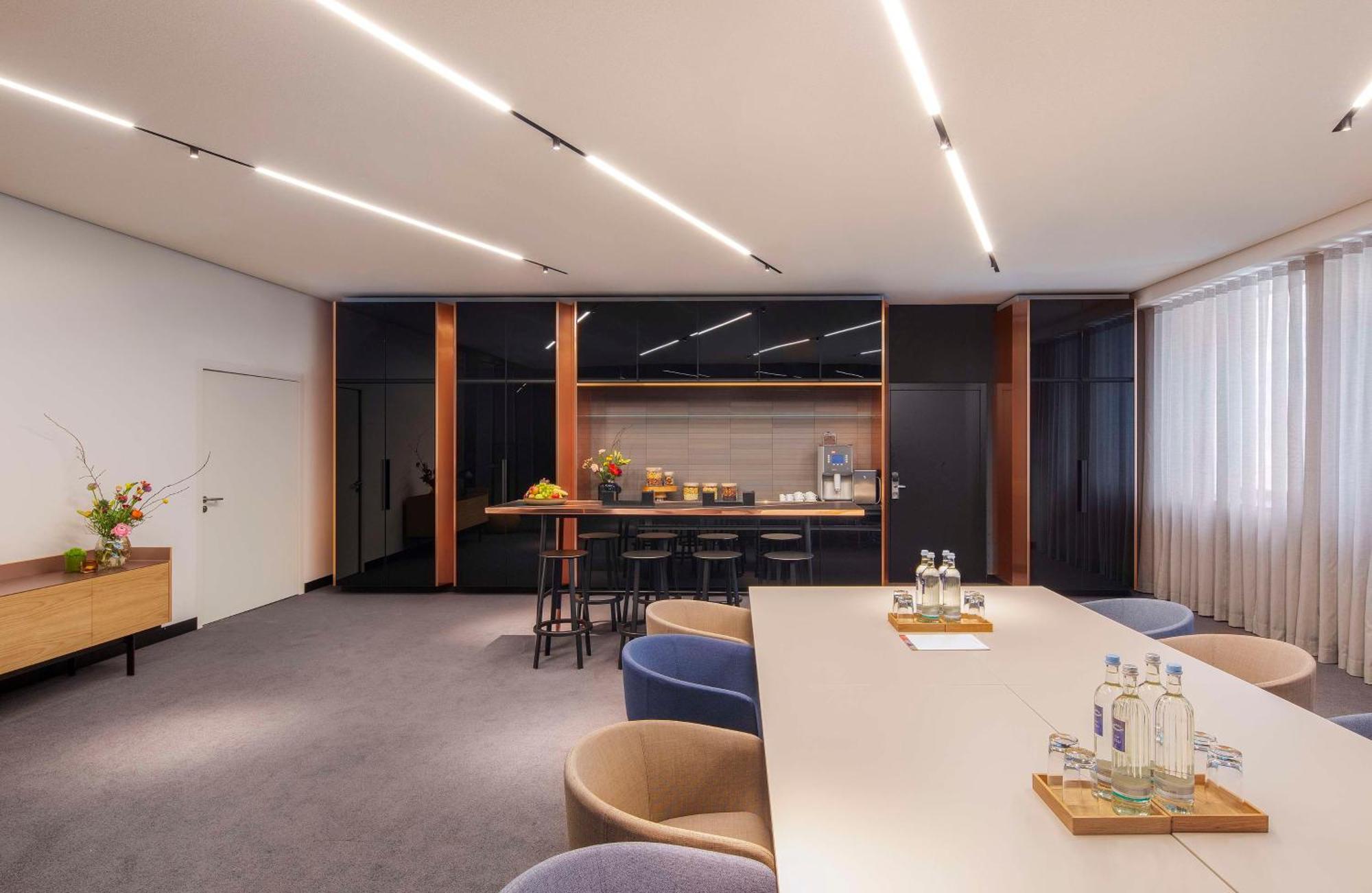 Andaz Munich Schwabinger Tor, By Hyatt Munique Exterior foto Meeting room