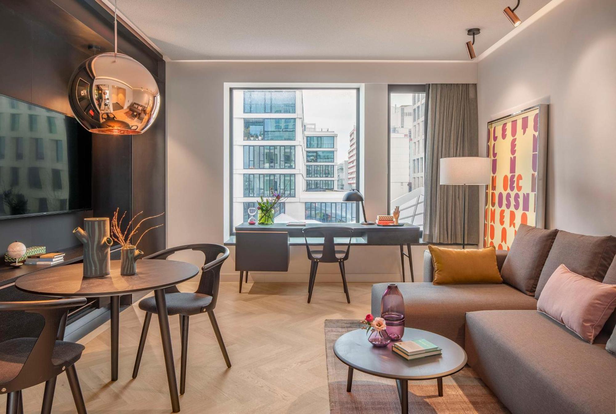 Andaz Munich Schwabinger Tor, By Hyatt Munique Exterior foto A suite at the hotel