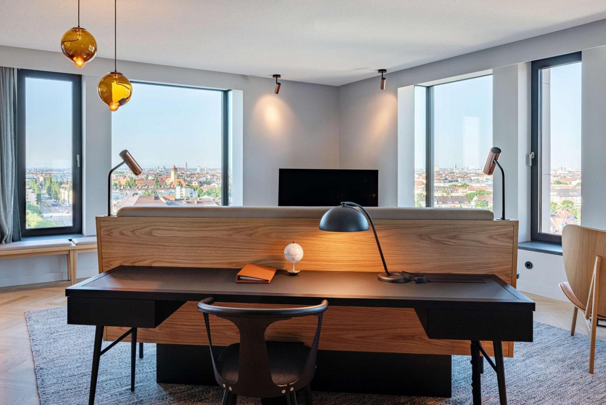 Andaz Munich Schwabinger Tor, By Hyatt Munique Exterior foto A work space in a serviced apartment